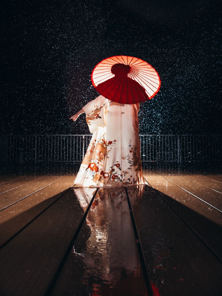 Staged Light